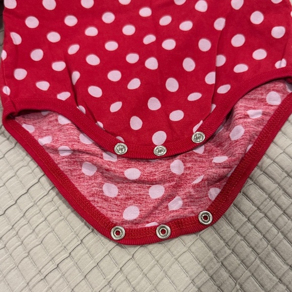 Marimekko Red and Gray Polka Dot Baby Bodysuit 6M - Picture 3 of 6